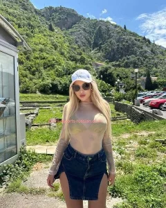 Nina Blonde Russian escort in Malviya Nagar, Delhi (2)